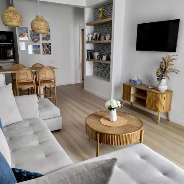 Sunrise condo, hotel in Chalkida
