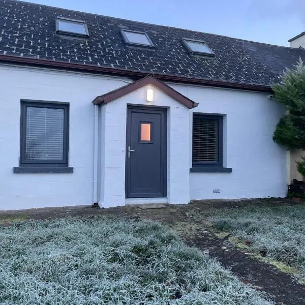 Clare glens cottage, hotel v destinaci Limerick
