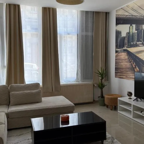 Cozy appartement in Brussels- Schuman Area, hotel v Bruselu