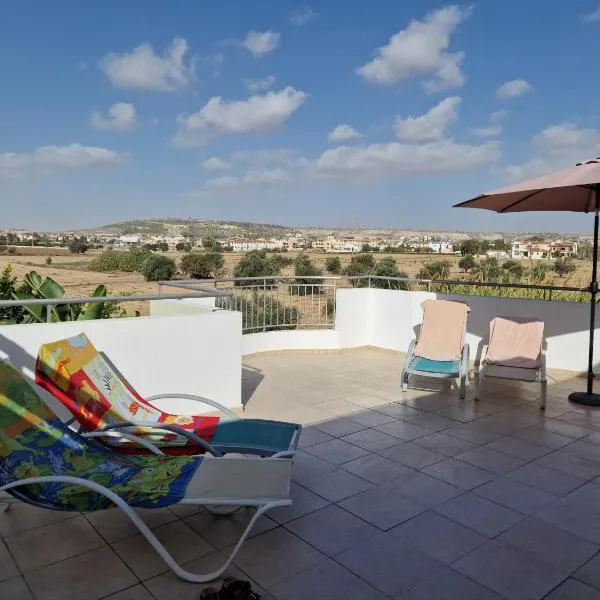Oceania Bay Village, hotel en Pyla
