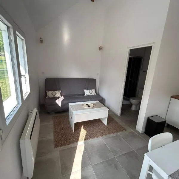 Les 3 studios, hotel in Quillebeuf-sur-Seine