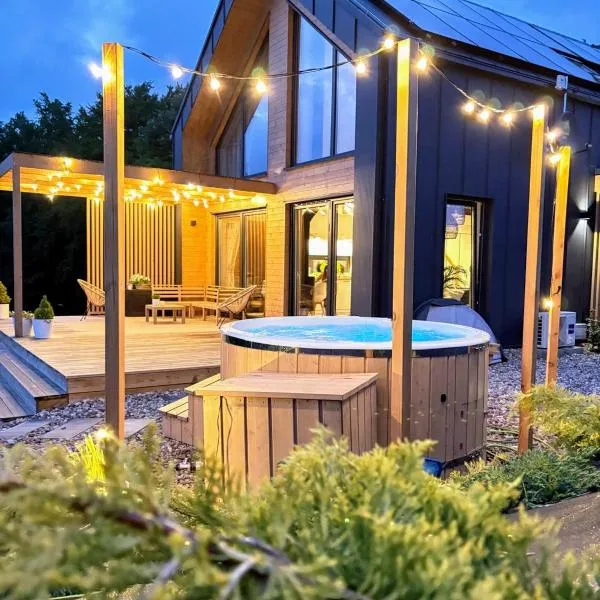 Stodoła Rzym - domek, jacuzzi, sauna, jezioro, las, hotel en Kożyczkowo