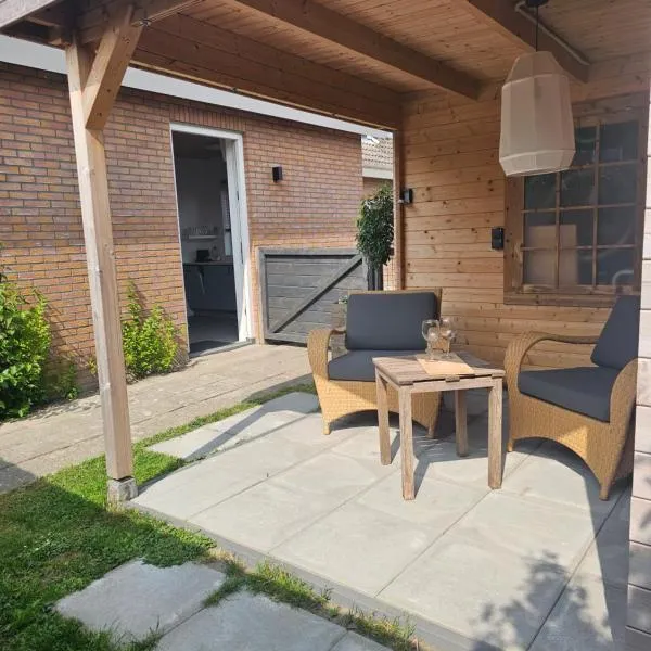 Vakantiehuisje Juultje in Wissenkerke, hotel v destinaci Wissenkerke