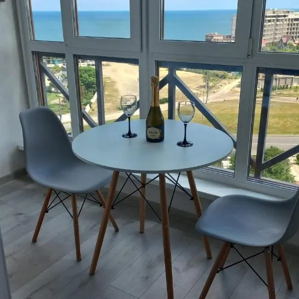 Квартира з панорамним видом на море, hotel v destinaci Illičivsk