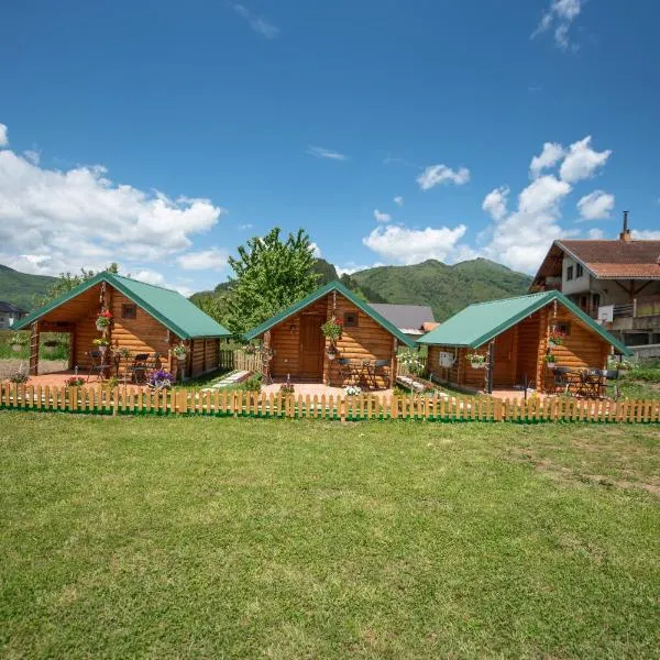Camp Laksi, hotel v destinaci Plav