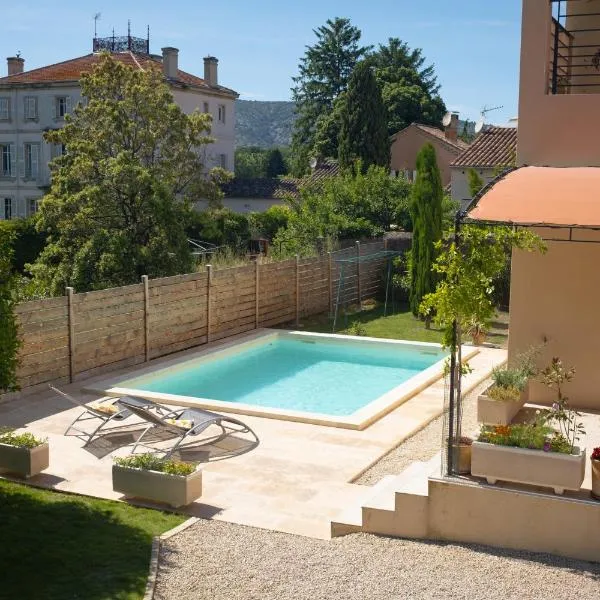 L'Abri de Malaucène - Gîte Cycliste, hotel em Malaucène