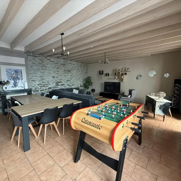 Charmante Maison, hotel v destinaci Cherbourg en Cotentin