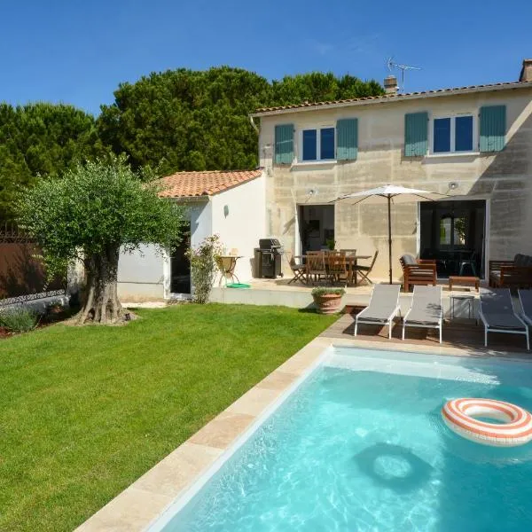 Tarascon Le Treize avec piscine privée et clim, hotel sa Tarascon