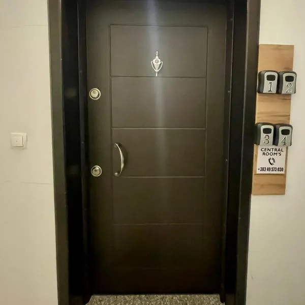 Central Rooms, hotel a Pejë