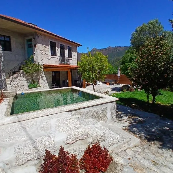 Villa Dos Santos - Gerês Country House, hotel v destinaci Geres