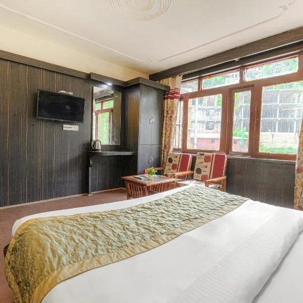 Hotel Naveen Manali photo 2