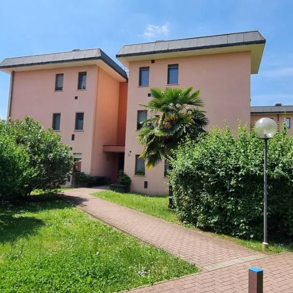 Appartamento Arese-Rho Fiera Milano, hotel v destinaci Arese