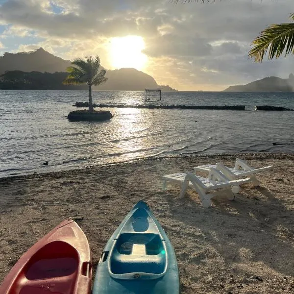 Montrose Place Huahine, hotel in Huahine