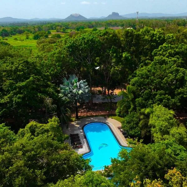 Hotel Kamrel Sigiriya, hotel en Sigiriya