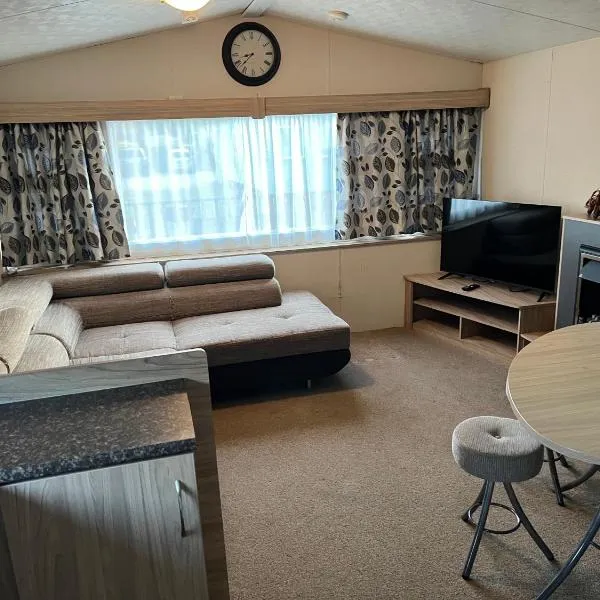Holiday house, hotel in Great Billing