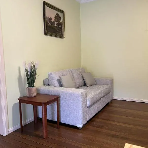 Spacious Stylish Coastal Escape, hotel v destinaci Tuncurry