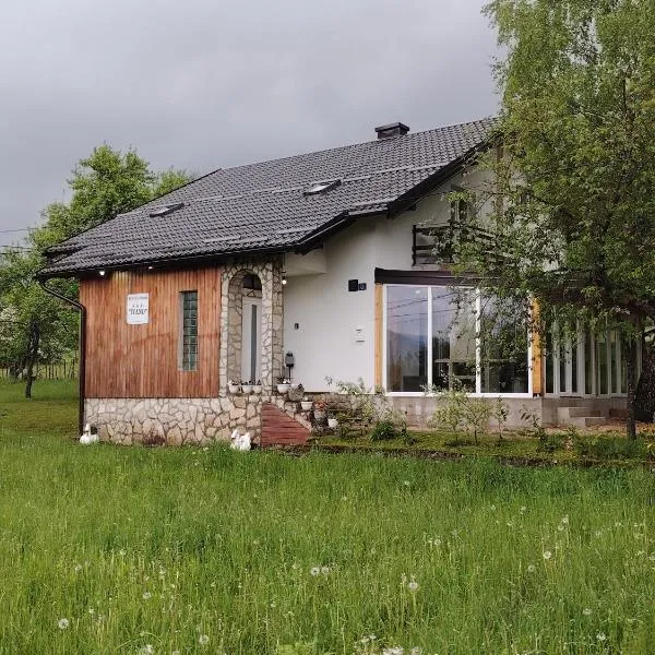 Holiday home Ivano, hotel v destinaci Korenica