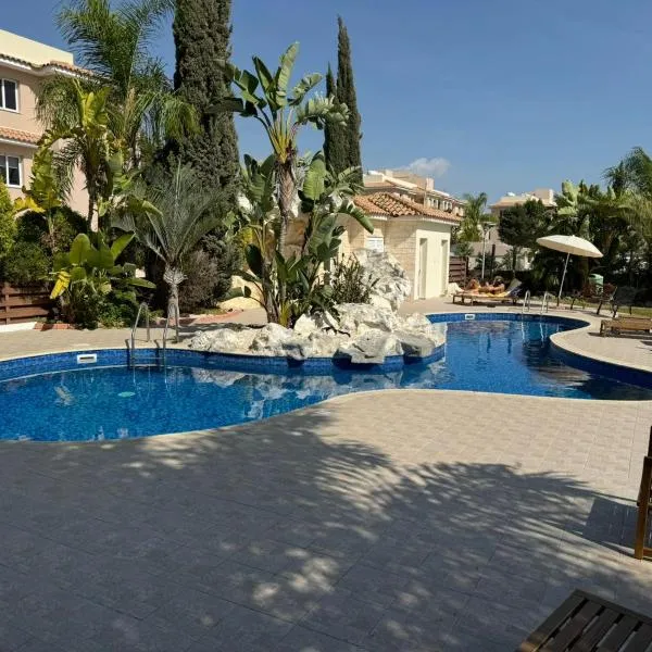The Ground Suite, hotel in Tersephanou