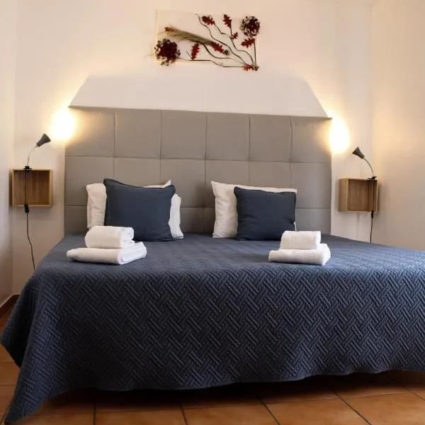 Oura Parque Apartamentos Turisticos, hotel v destinaci Albufeira