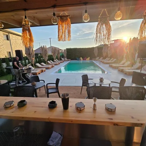 Villa Guesthouse Albion, hotel v mestu Lezhë