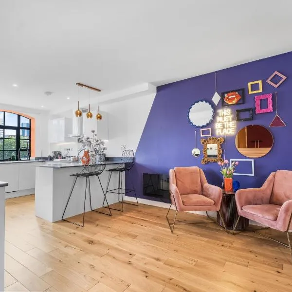 Dusk House, hotel in Birmingham