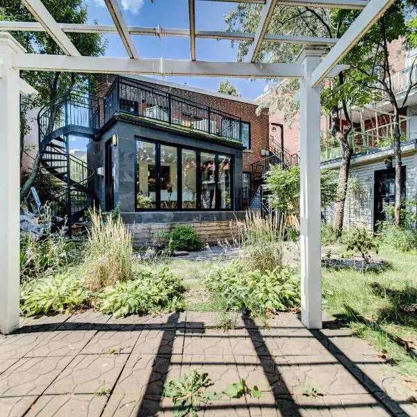 Amazing 4-Bedrooms in Homa Montreal 20, hotel in Montréal