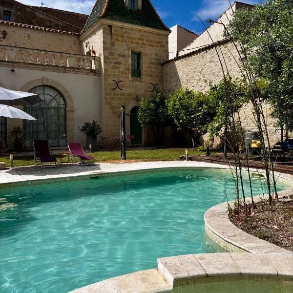 Les Galeries de Beaulac, hotel v destinaci Pézenas