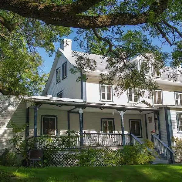 Le Triangle de l'Île, hotel en Saint-Laurent-de-l'ile d'Orleans