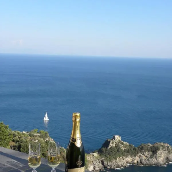 Holiday House ROSANNA, viešbutis mieste Conca dei Marini