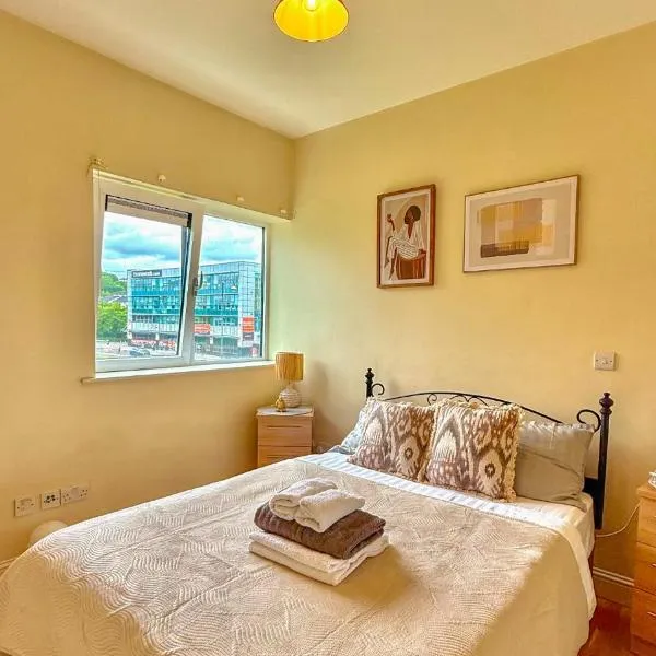 Heron Gate Comfort, Park and Pillow, hótel í Cork