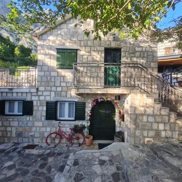 Sea view stone house Donkey, hotel v destinaci Baška Voda