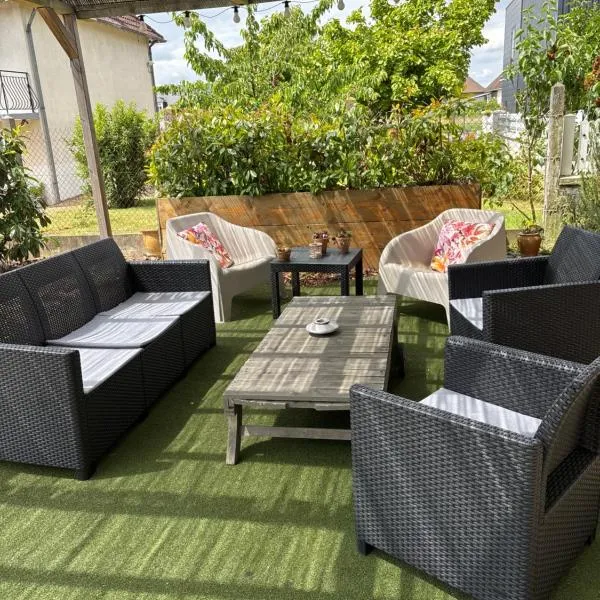 La Mardelle, hotel v destinaci Saint-Gervais-la-Forêt