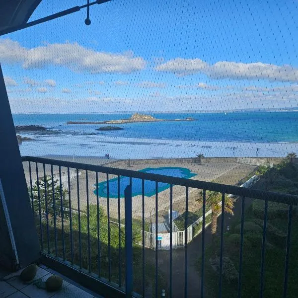 Les pieds dans l'eau 4-6 personnes, hotel a Douarnenez