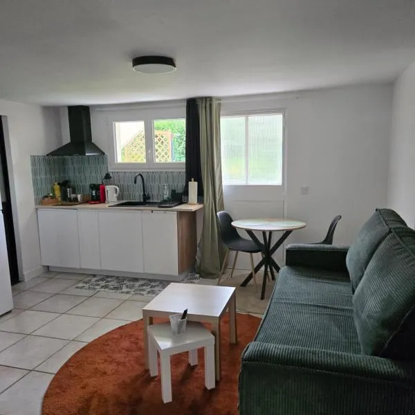 Studio 1 indépendant proche Paris, hotel v destinácii Épinay-sur-Seine