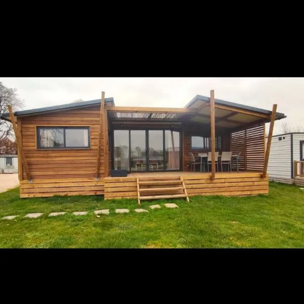 Chalet en campagne Normande, hôtel à Sainte-Opportune-la-Mare
