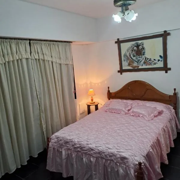 Sugar, hotel in Ramos Mejía