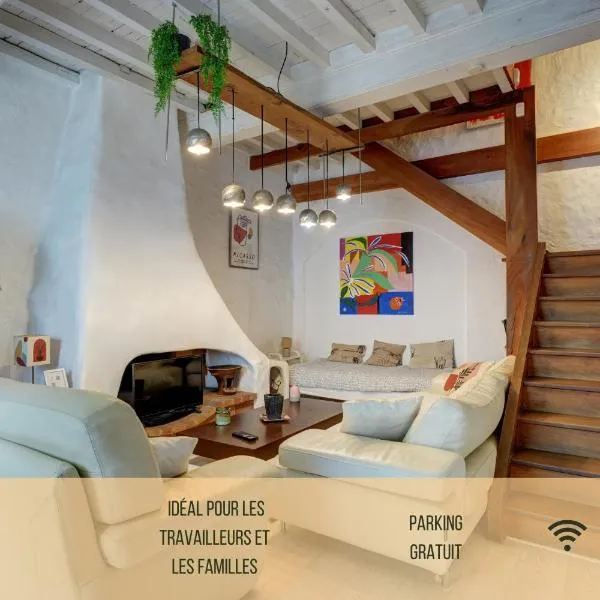 Charme authentique à Corbas - Authentic Charm in Corbas - 120m2 of Comfort-6 personnes, hotel in Corbas