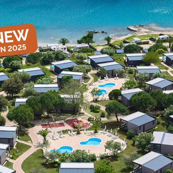 Aminess Planet Camping Holiday Homes Sirena, hotel v destinaci Novigrad – Istrie