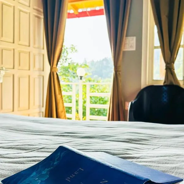 Saanidhya Villa- Rooms with Himalayan & Sunset View & Temple Experience, hotel in Mukteswar