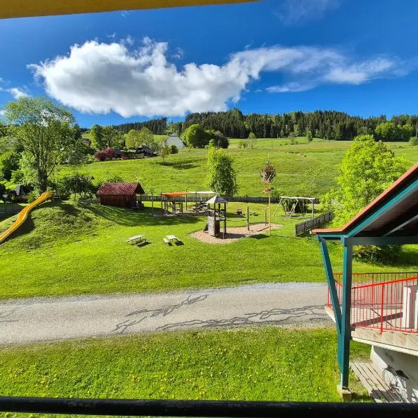 appartement bumblebee, hotel in Sankt Lambrecht
