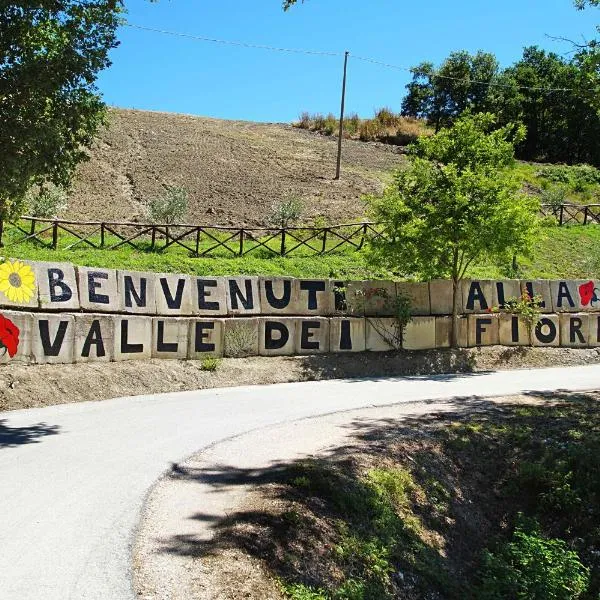 Agriturismo La Valle dei Fiori di Bellucci Rosanna, hotel em Torre deʼ Calzolari