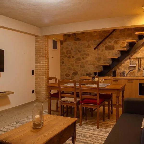 Limni Stone Apartments, hotel in Limne