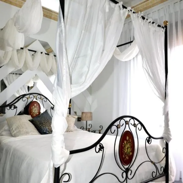 Fantastic chalet 5 mins away from the beach by easyBNB, hotel v destinaci Torremolinos