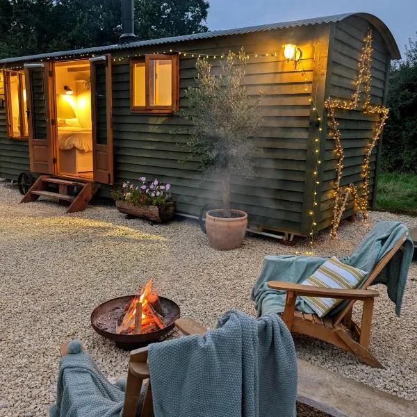 Hidden Gem Luxury Shepherd Hut - Pea Pod, hotell sihtkohas Wimbish