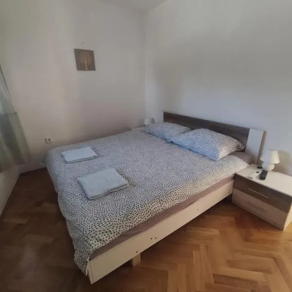 Aretha apartman i sobe, hotel v destinaci Novi Vinodolski