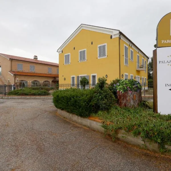 Hotel Palazzo Bello - NUOVA GESTIONE, hotel v destinaci Recanati