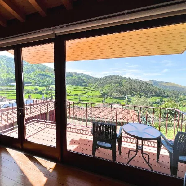 Casa de Labrujó - Vista Panorâmica e Tranquilidade, khách sạn ở Ponte de Lima