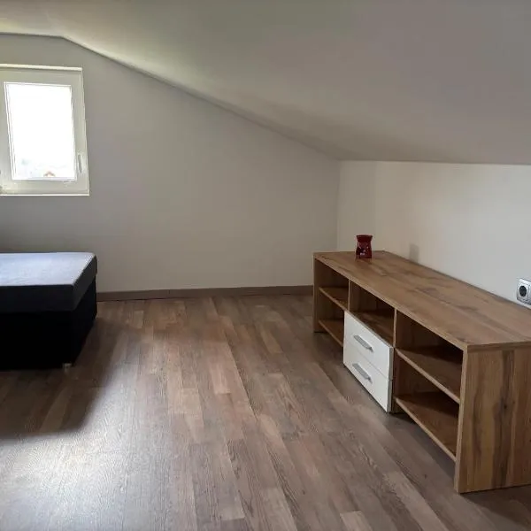 Apartment Haloze, hotel in Videm pri Ptuju