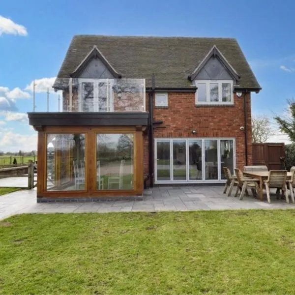 Bumble cottage, hotel v destinaci Albrighton