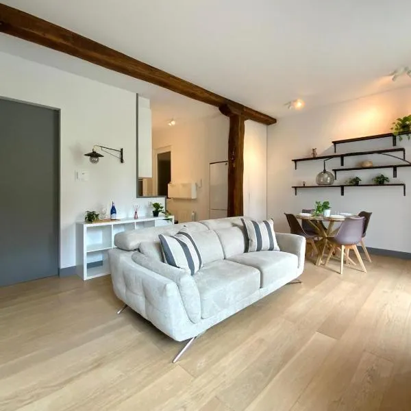 Excellent LOCATION and CHARMING by ALOHA Bilbao, hotel in Bilbao